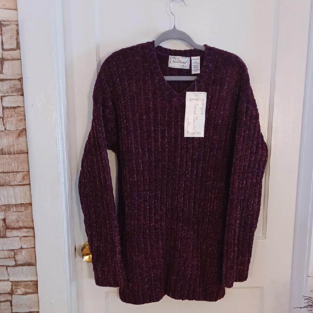 Elegant V-Neck Sweater By Sarah Bentley Size Large